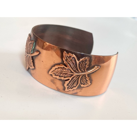 Vintage Maple Leaf Copper Cuff Bracelet. - Picture 2 of 6